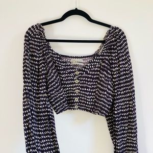 Deep eggplant purple stretchy crop top from Urban Outfitters. Sooo soft 💜